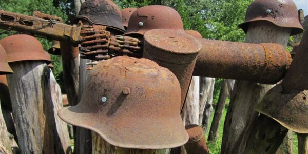 Herzklopfender Fund: Metalldetektor entdeckt erstaunliche Relikte aus dem Zweiten Weltkrieg unter deutschem Boden!