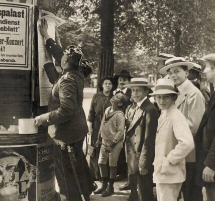 Weihnachtsfrieden 1914: Erstaunliche Fotos von Treffen britischer und deutscher Truppen im Niemandsland an der Westfront