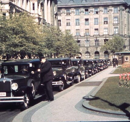 Atemberaubende Farbfotografien des Berlins der 1930er Jahre