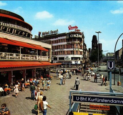 30 tolle Vintage-Postkarten, die das alltägliche Leben in West-Berlin zwischen den 1950ern und 1970ern zeigen