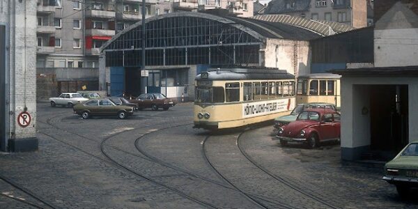 Wunderschöne Farbfotos von Frankfurt in den frühen 1970er Jahren