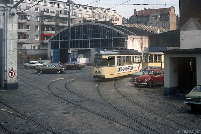 Wunderschöne Farbfotos von Frankfurt in den frühen 1970er Jahren