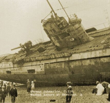 U-118: Ein U-Boot aus dem Ersten Weltkrieg, das 1919 am Strand von Hastings an Land gespült wurde