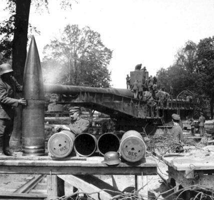 Eine fotografische Reise durch die Technologie und die Waffen des Ersten Weltkriegs 1914-1918