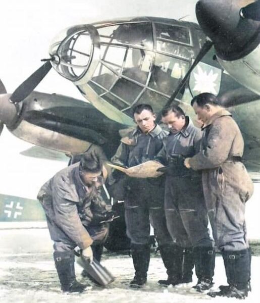 Der „Wolf im Schafspelz“ – Heinkel HE 111 Bomber in Bildern .