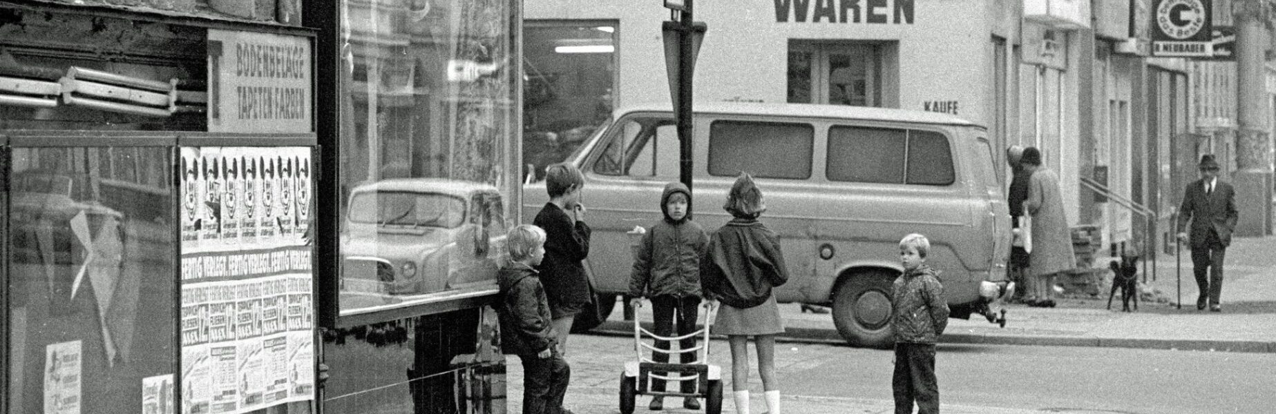 32+ faszinierende Vintage-Schwarzweißfotos erfassen das Leben in Berlin im Jahr 1970