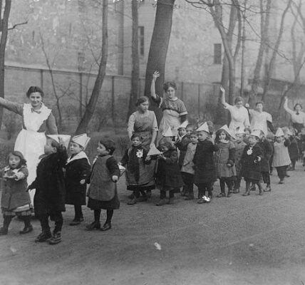 Diese eindrucksvollen Fotos bieten einen Einblick in den Alltag von Soldaten und Zivilisten während des Ersten Weltkriegs