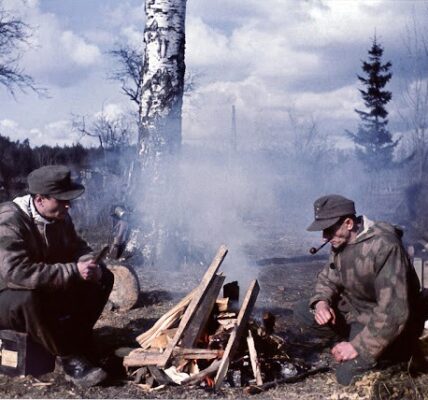 Farbfotos aus Ostpreußen von 1944-1945 .