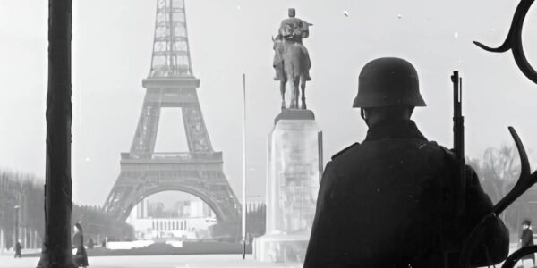 25 Farbfotos dokumentieren den Fall von Paris im Jahr 1940