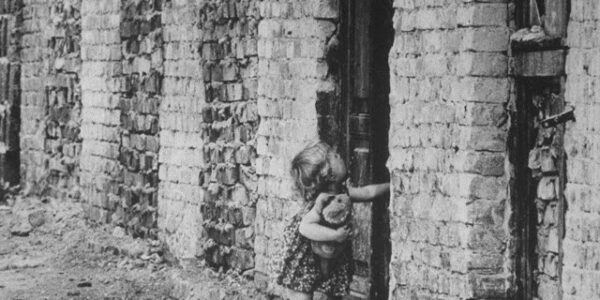 Berliner Mauer im Kalten Krieg: Eindrucksvolle Bilder von der Geburt einer brutalen Teilung