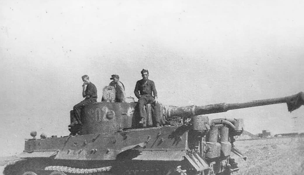 Panzer VI Tiger Code S02 der Schwere Panzerkompanie SS-Panzer Regiment 2 Das Reich Ostfront