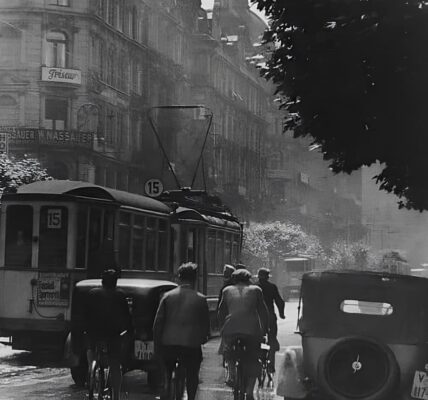 Faszinierende Vintage-Fotografien halten den Alltag im Ost-Berlin der 1970er und 1980er Jahre fest