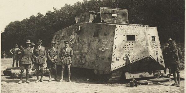 Der seltenste Panzer der Welt: Die Geschichte hinter dem deutschen Sturmpanzerwagen A7V aus dem Ersten Weltkrieg