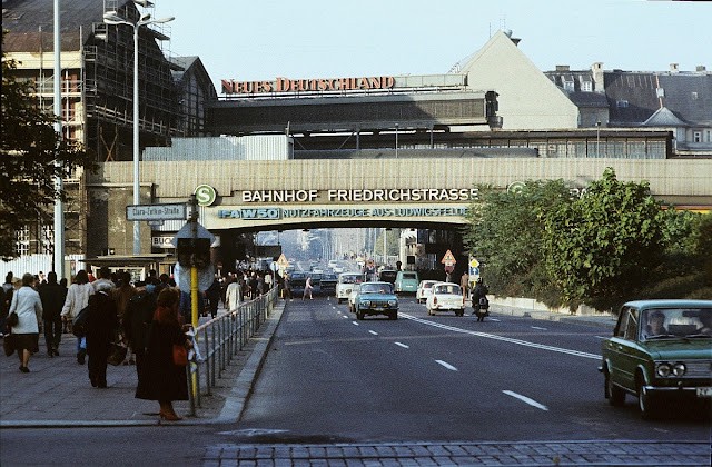 Die letzten Tage der DDR: 40 faszinierende Fotografien, die das alltägliche Leben in Berlin Ende der 1980er Jahre festhalten