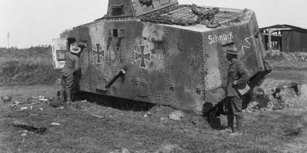 Lernen Sie den schweren Herkules-Panzer des Deutschen Reichs aus dem Ersten Weltkrieg kennen