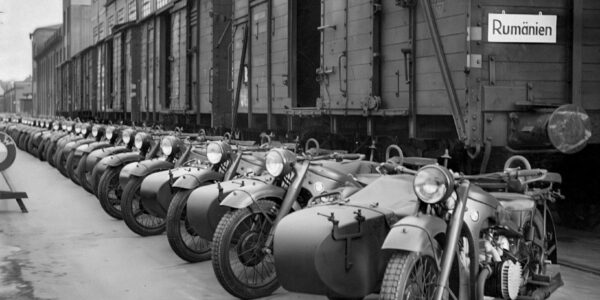 Geheimtransport enthullt: Hunderte BMW-Kriegs-Motorräder auf dem Weg nach Rumänien – So sah die deutsche Kriegslogistik wirklich aus!