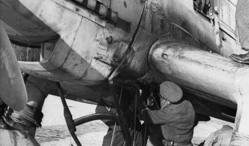 Deutsche Kriegsfuhrung an verschiedenen Fronten Europas 1943–1944: Luftwaffe, Panzerabwehr und militärische Fuhrung