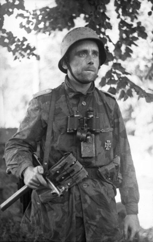 Deutsche Truppenbewegungen und Waffeneinsätze in Frankreich, Belgien, Russland und Polen – Sommer bis Fruhherbst 1944