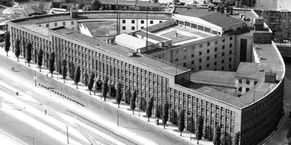 Geschichte zum Anfassen: Das Kriminalgericht Moabit in Berlin in der Nachkriegszeit.