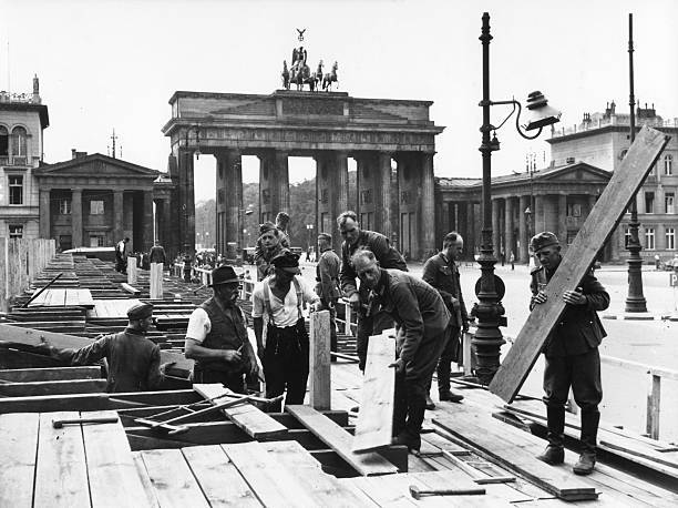 beeindruckende Farbfotos, die das Alltagsleben in Berlin kurz vor den Bombenangriffen 1940 einfangen