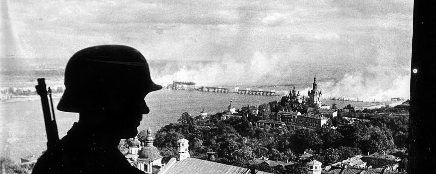 Ein stiller Blick uber Kiew – Deutsche Besatzung an der Ostfront, 1941.