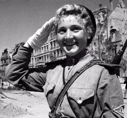 23 erstaunliche Fotos von sowjetischen Soldaten im Zweiten Weltkrieg