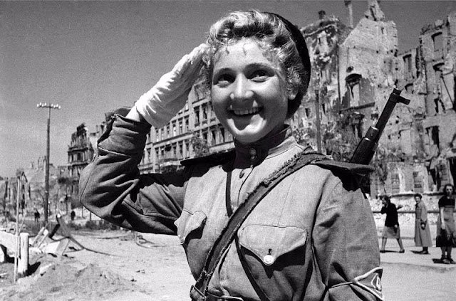 23 erstaunliche Fotos von sowjetischen Soldaten im Zweiten Weltkrieg