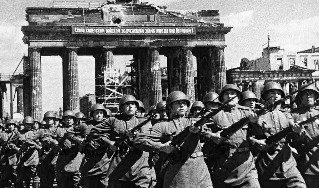 Das zerstörte Berlin im Fruhjahr 1945 – Bilder einer zerbombten Hauptstadt