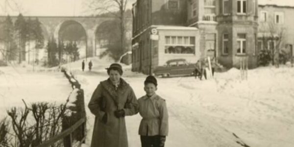 40 alte Fundfotos dokumentieren das Leben einer deutschen Familie in den fruhen 1950er Jahren