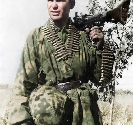 Soldaten der Wehrmacht mit dem MG 34 im Einsatz.