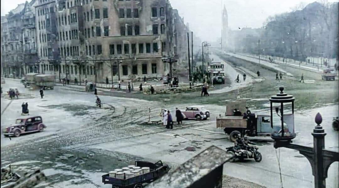 Erstaunliche Farbfotos fangen Berlin im Sommer 1945 ein, direkt nach dem Fall