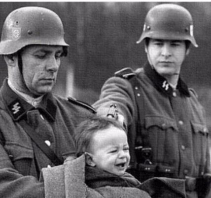 Ein deutscher Soldat und sein Sohn, 1940
