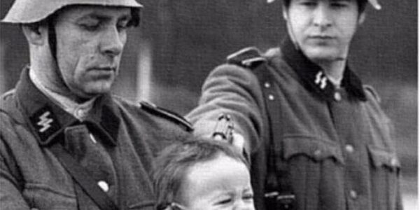 Ein deutscher Soldat und sein Sohn, 1940