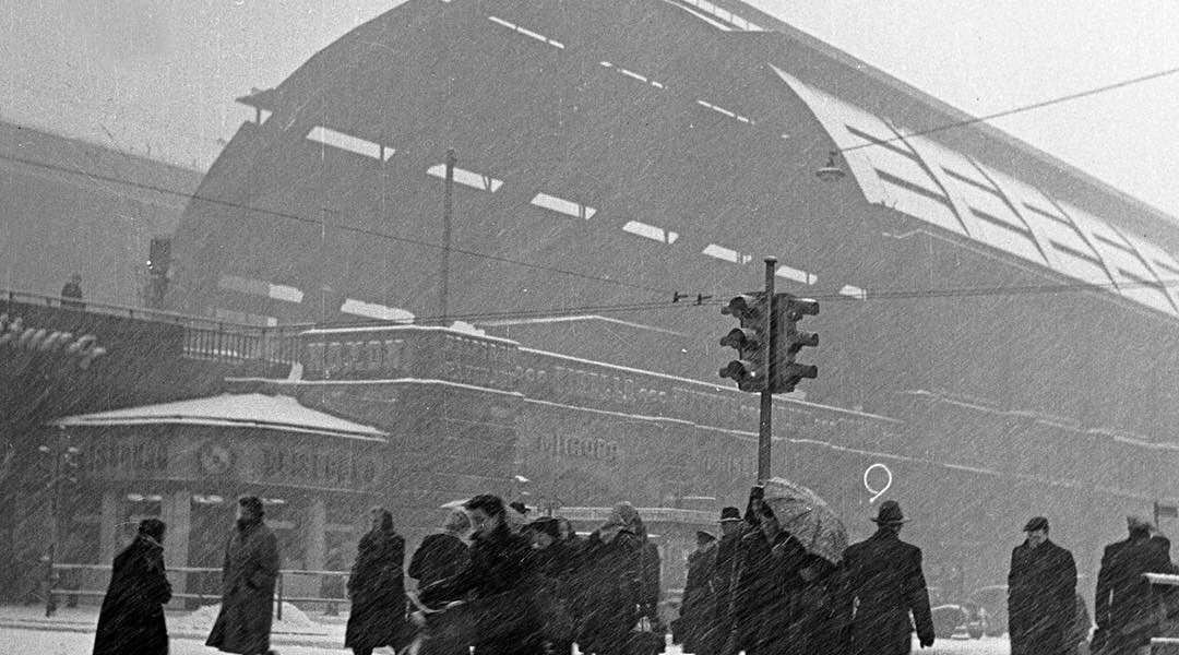 Über 35 faszinierende Bilder des Schneesturms in Norddeutschland von Dezember 1978 bis Januar 1979