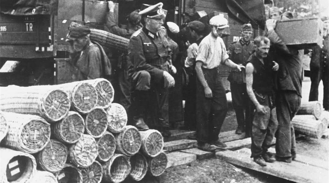 Ein Blick in die Geschichte: Munitionszug im Zweiten Weltkrieg unter deutscher Aufsicht.