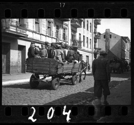 Im von den Nazis kontrollierten Ghetto von Lodz, 1940–1944
