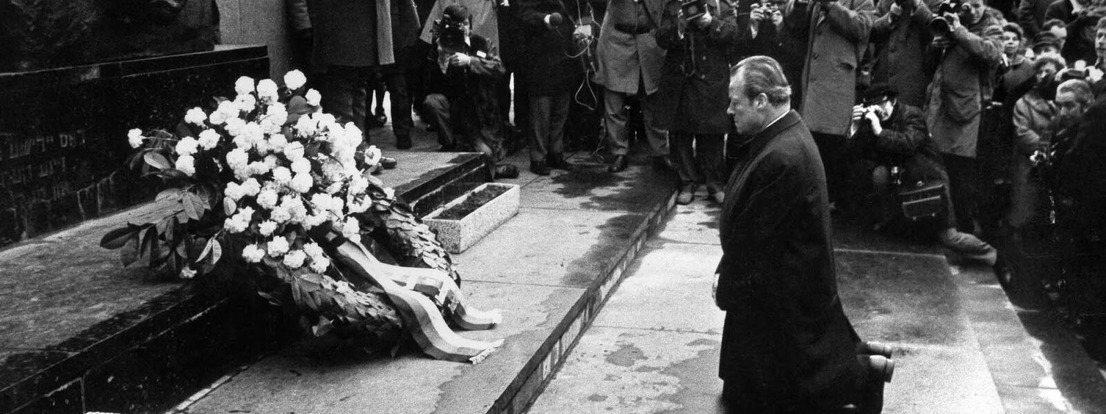 Warschauer Kniefall, Willy Brandt fällt auf die Knie, 1970