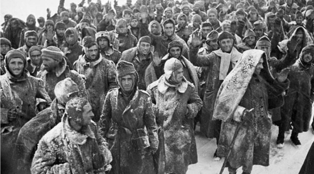 Gefangene deutsche Soldaten nach der Schlacht von Stalingrad – Februar 1943