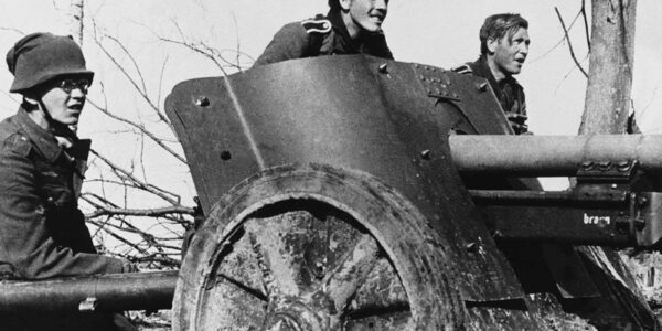 Hölle im Osten – Die blutigsten Schlachten der Wehrmacht in Bildern (1942–1943).