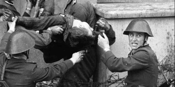 Der Bau der Berliner Mauer anhand seltener Fotografien, 1961–1989