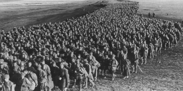 Deutsche Kriegsgefangene im Gefangenenlager Nonant le Pin, 1944