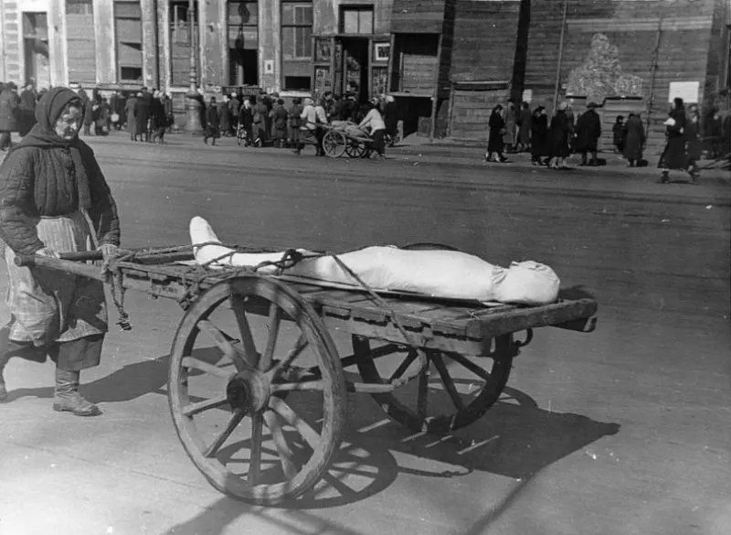 Die Belagerung Leningrads anhand seltener historischer Fotos, 1941–1944