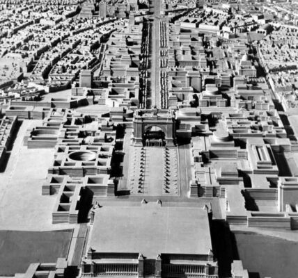 Berlin nach dem Krieg – Die zerstörte Hauptstadt Deutschlands im Wiederaufbau.
