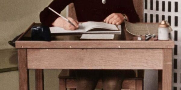 Anne Frank: Das Gesicht einer Ikone anhand alter Fotografien, 1929–1945
