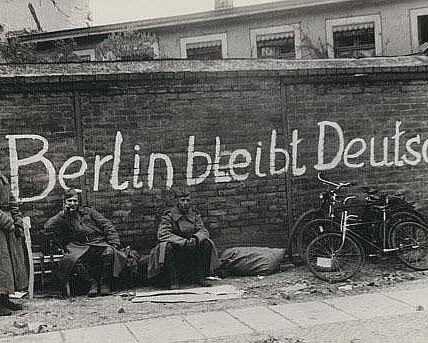Der Spartakusaufstand in Berlin .