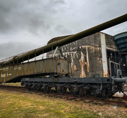 Krupp K5(E) – Deutschlands gigantisches Eisenbahngeschutz im Zweiten Weltkrieg.