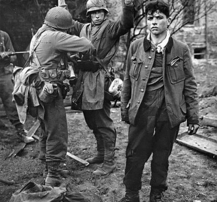 Die Kapitulation der Wehrmacht: Das Ende eines zerstörerischen Krieges