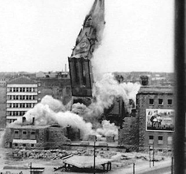 “Als in Potsdam Geschichte in Schutt und Asche fiel – der dramatische Moment des Umbruchs!