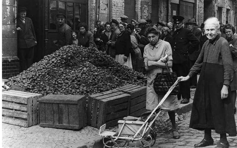 Berlin 1945: Wenn eine Kartoffel mehr wert war als Gold.