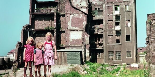 Einzigartige Farbfotos geben Einblicke in das Leben im Deutschland der 1950er und 1960er Jahre nach dem Krieg